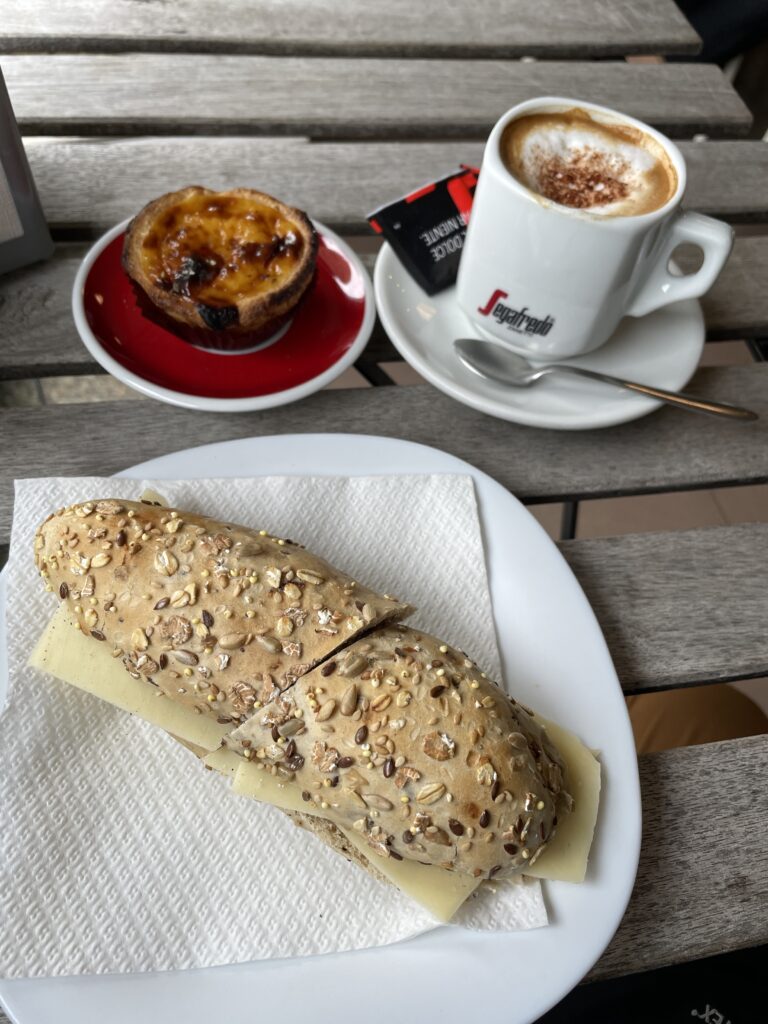 camino portugues food - pastel de nata